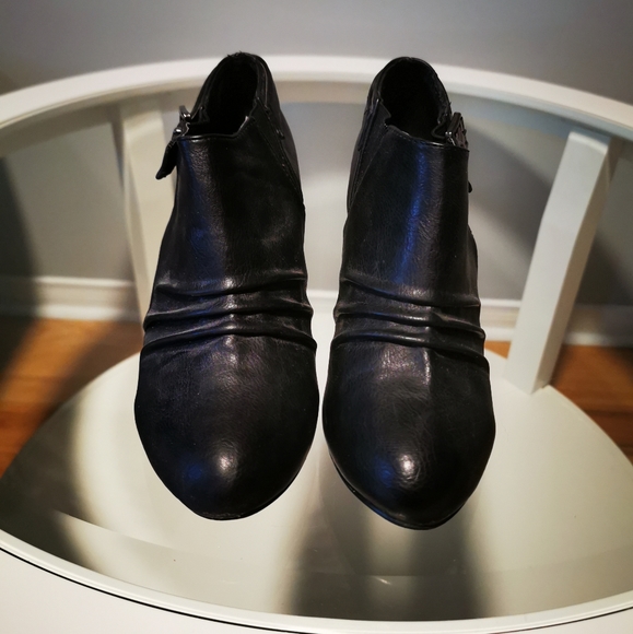 REITMANS Ankle Boots - Picture 3 of 3